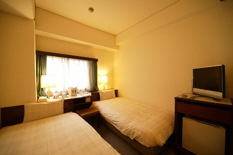 Humour Resort New Oriental Hotel Ōsaka Extérieur photo